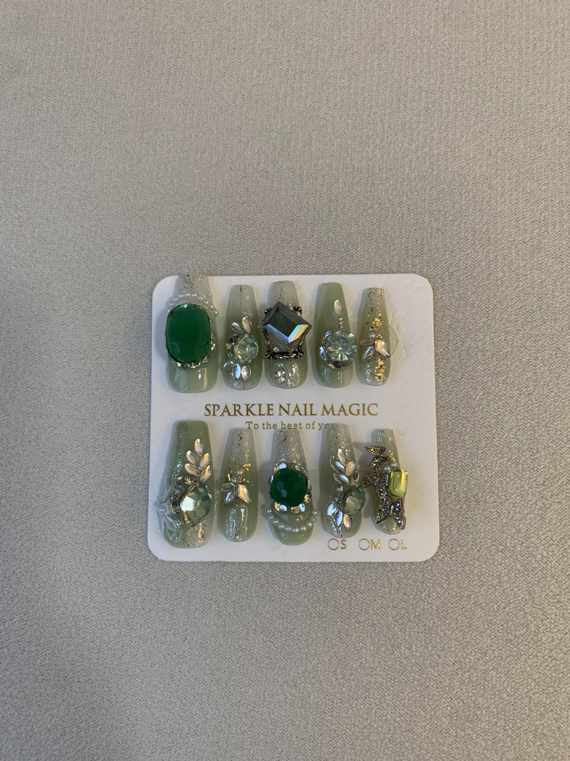 Gemstone press-on nails trend